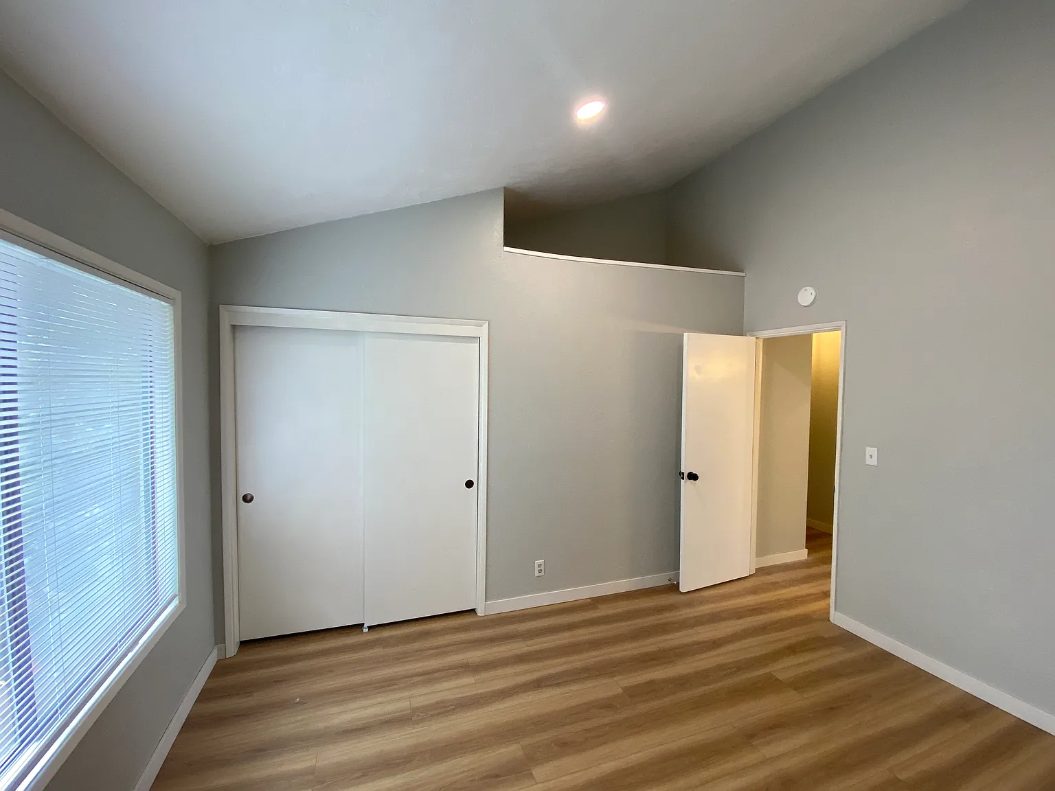 2 bed, 1.5 bath, 1000 sqft, $2,250 — Photo 4