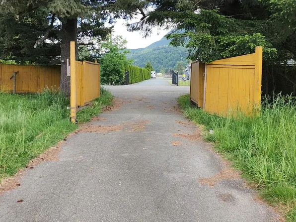 4165 Stewart Rd, Chilliwack, BC V2R 5G6