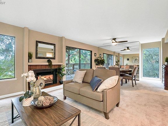 4th image of 2199 Oak Creek Pl