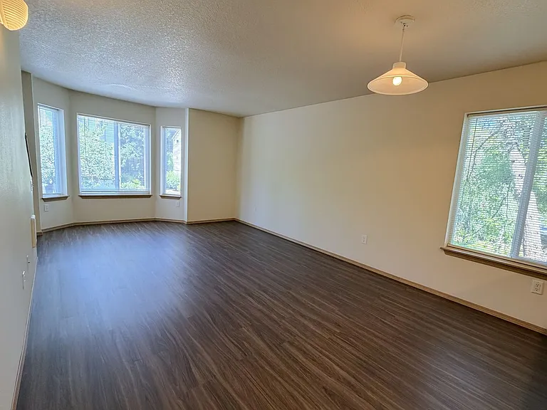 4854-4866 SW 150th Pl — Photo 2