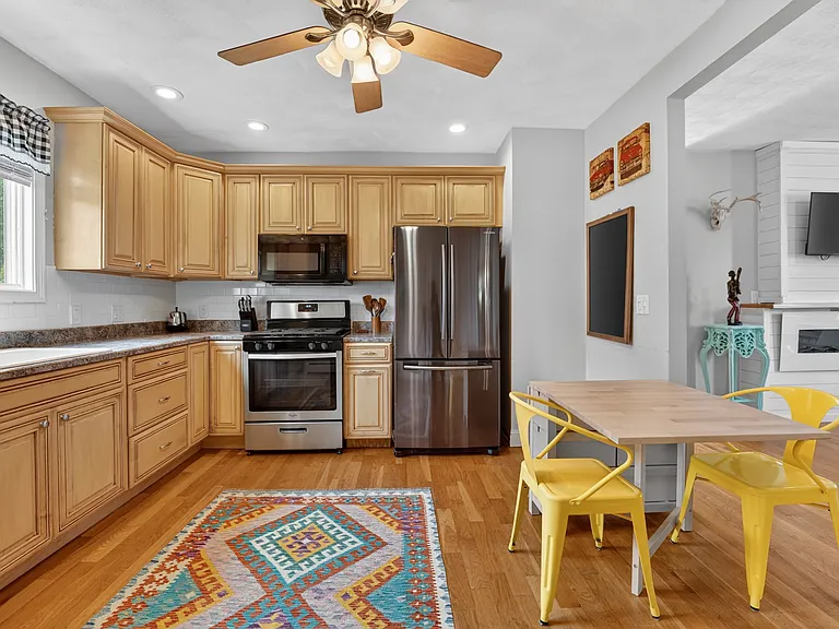 75 Elm St #1 — Photo 39