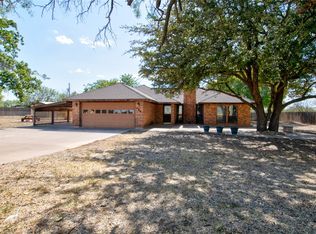 480 Scott St, Tye, TX 79563