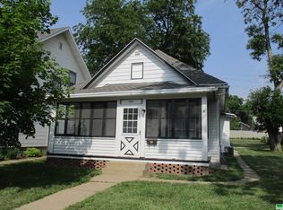 1204 S Newton St, Sioux City, IA 51106