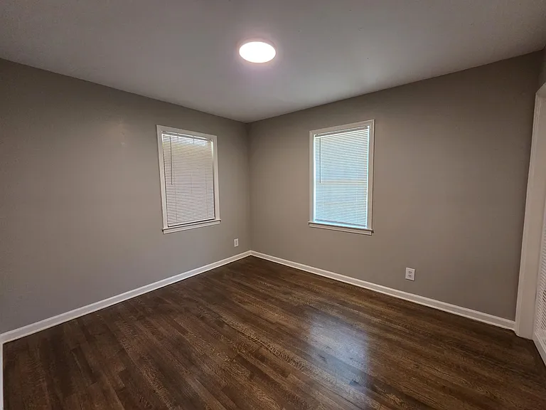 4723 Wooddale Ave — Photo 11