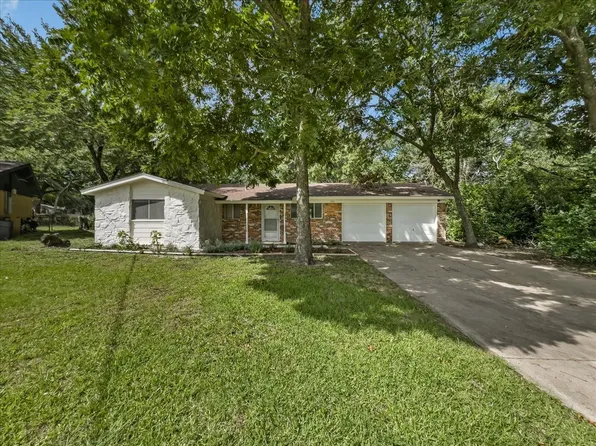 202 E Rentz St, Weatherford, TX 76086