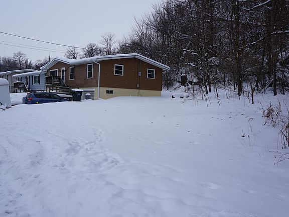 2nd image of 105 Amy Dr