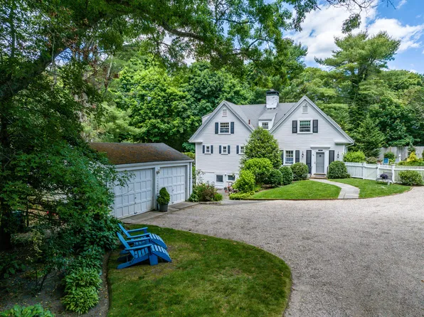 156 E Bay Road, Osterville, MA 02655