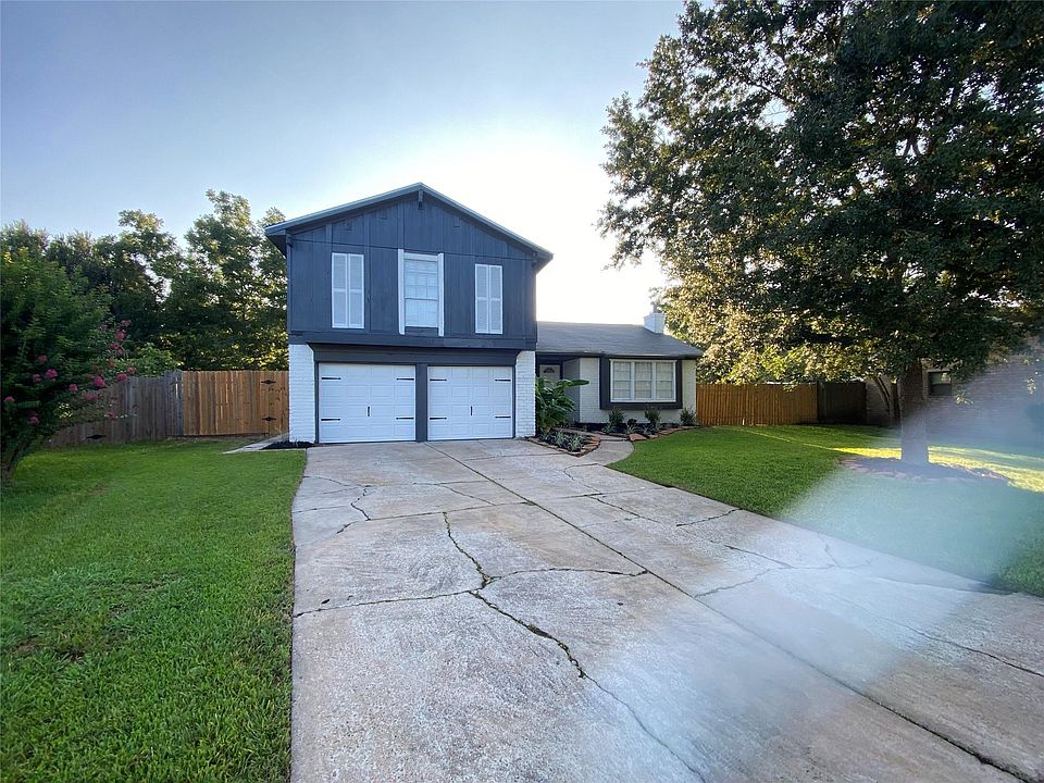 1st image of 15907 Inwood Ln