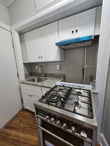 1175 Chapel St #401A Photo 1