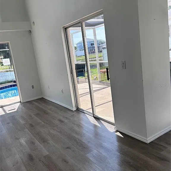 2608 Spring Hill Dr — Photo 25