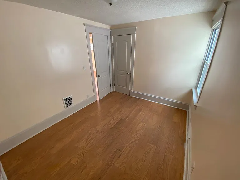 2133 Niagara St #2 — Photo 11