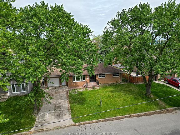 4th image of 3010 Byng Rd