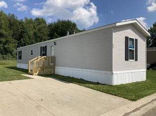 949 Walkers Rdg, Warsaw, IN 46580