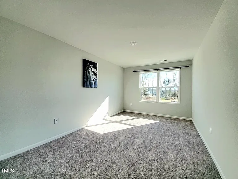 130 Millennium Dr — Photo 7