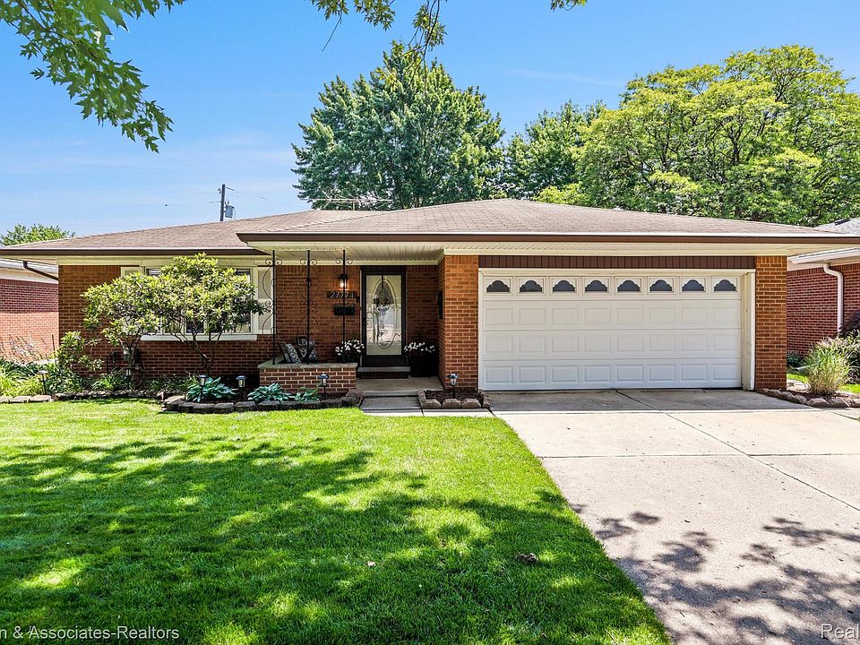 1st image of 27774 Roan Dr