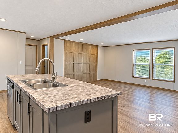 4th image of 130 Bristol Ln