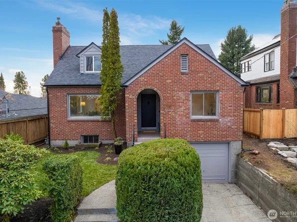 8307 Roosevelt Way NE, Seattle, WA 98115
