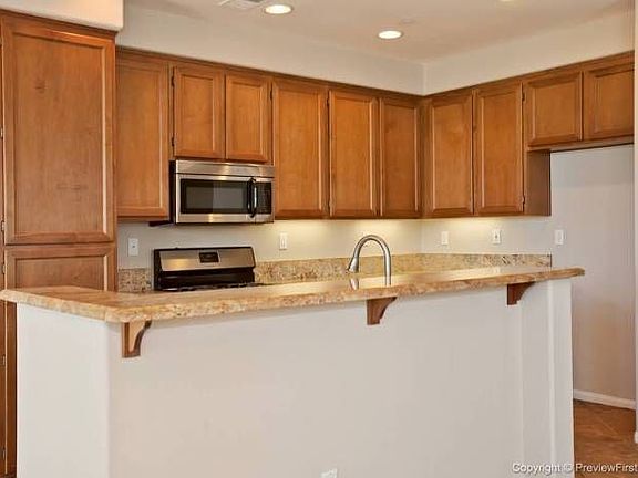 4th image of 136 Elora Ln