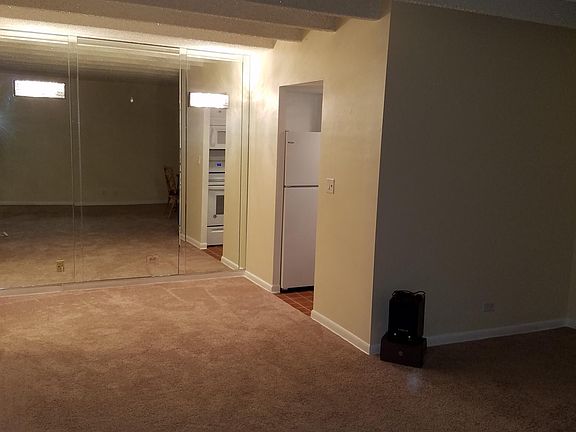 3rd image of 19 S Flagler Dr #19