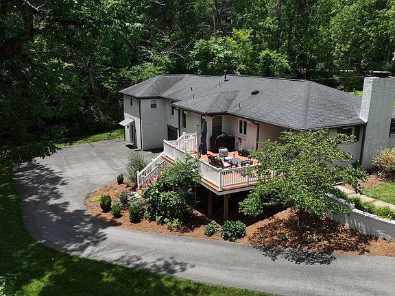 4th image of 873 Forest Acres Dr