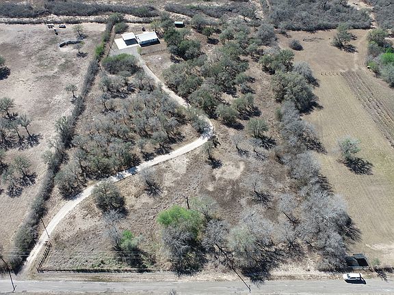 2nd image of 7879 Chestnut Rd