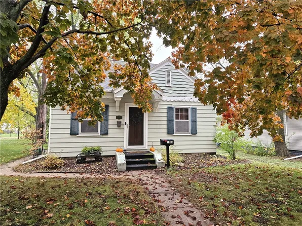 1809 Emery Street, Eau Claire, WI 54701