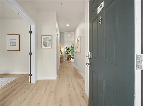 9716 178th Pl NE #204 Photo 1