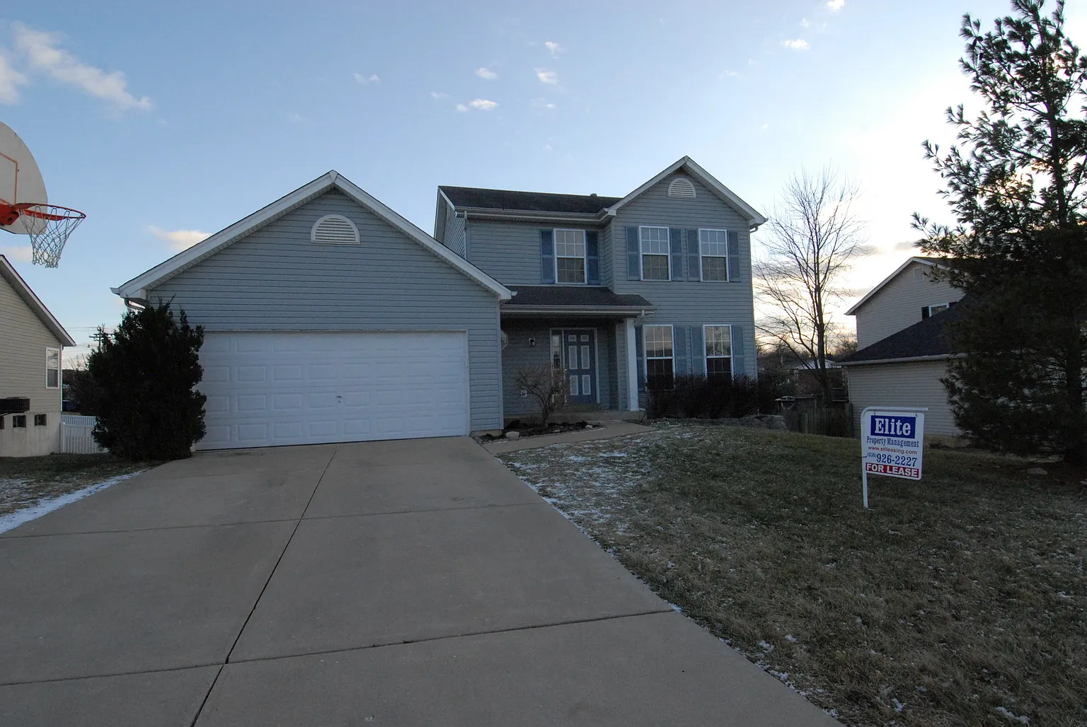 104 Wood Hollow Dr photo 1