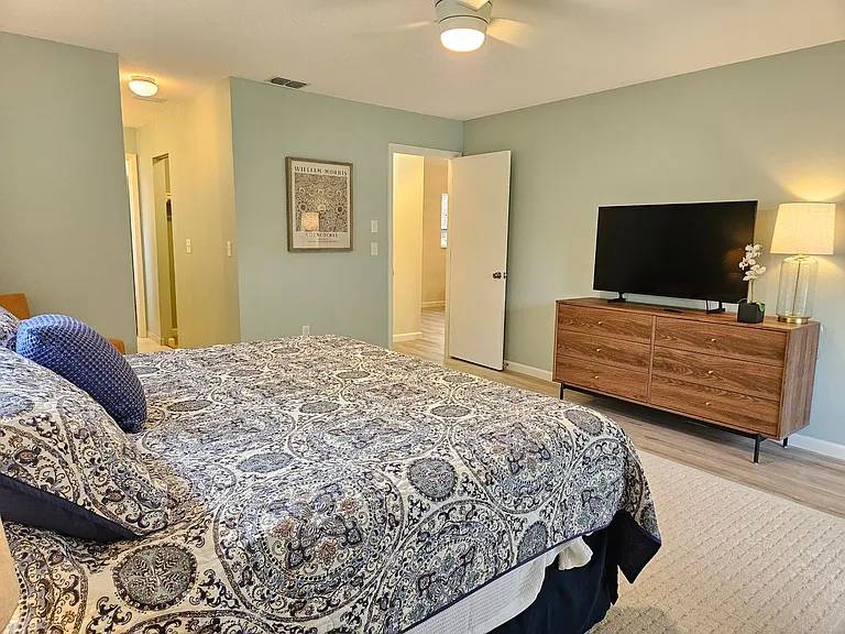 744 Avenida Estancia #144B — Photo 24
