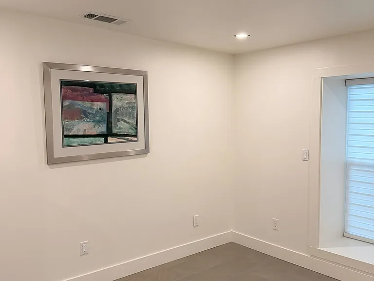 6528 Crestview Dr — Photo 22