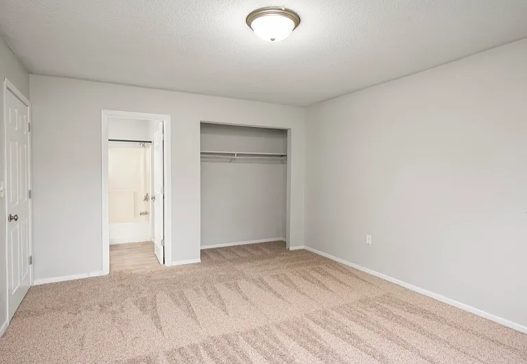 1173 Landeco Ln #304 — Photo 8