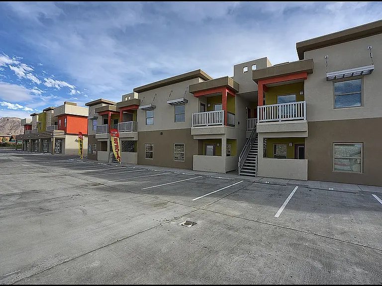 Moderno Village Apartments and Town Homes — Photo 64