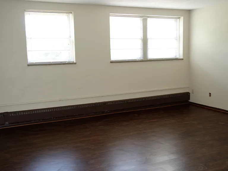 445 State Ave — Photo 32