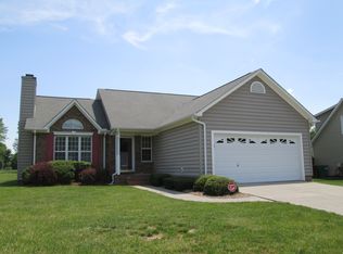 4220 Beacon Ridge Dr, High Point, NC 27265