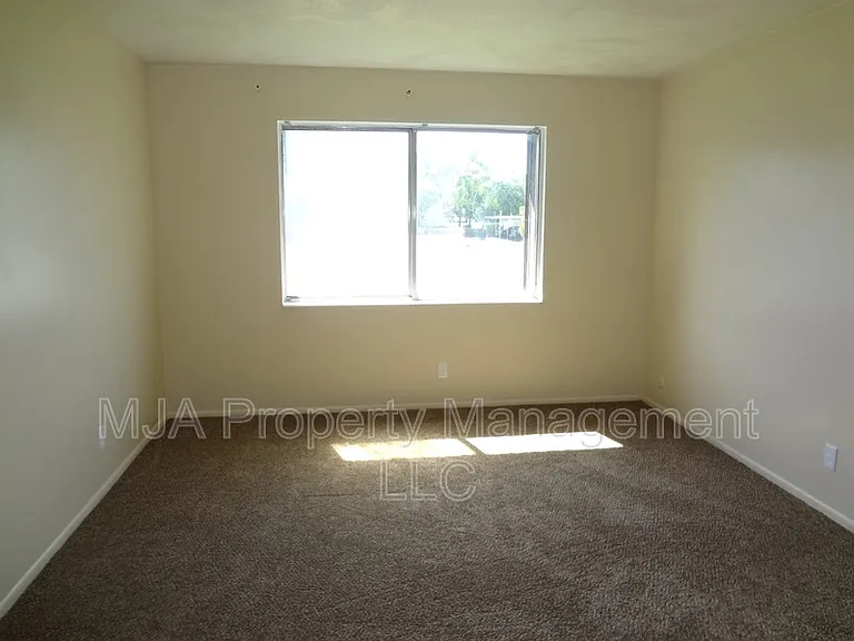 4642 S Arlington Park Dr #4 — Photo 12