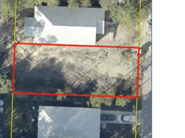 11 S 2nd St, Pt Washington, FL 32459