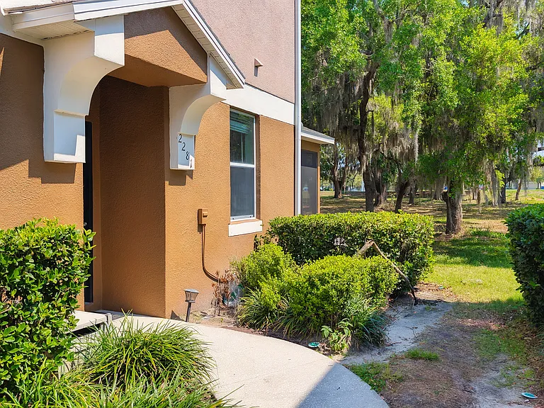 2281 Betsy Ross Ln — Photo 30