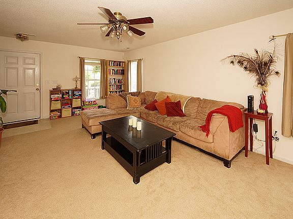 4th image of 153 Old Tree Rd