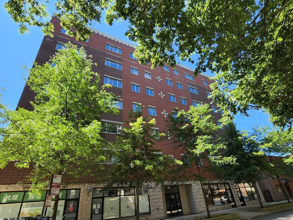 1st image of 313 W 23rd St Unit 402