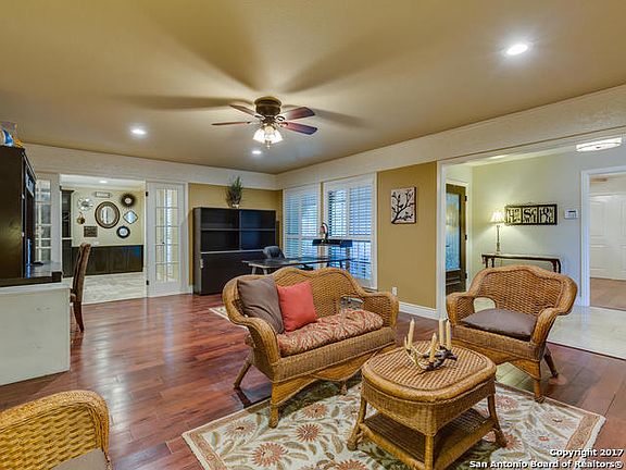 5th image of 203 Chattington Ct
