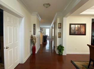 1052 Branch Line Ln, Apex, NC 27502