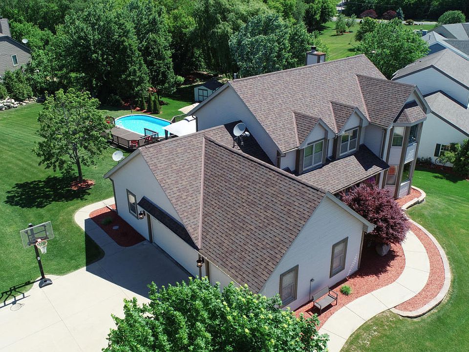 2nd image of 621 Woodland Cir