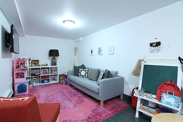 Rented by Compass | media 20