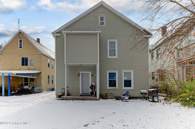 3rd image of 1106 3rd Avenue