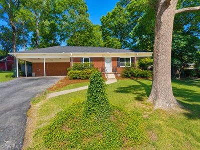 203 Rockspring Dr, Thomasville, NC, 27360