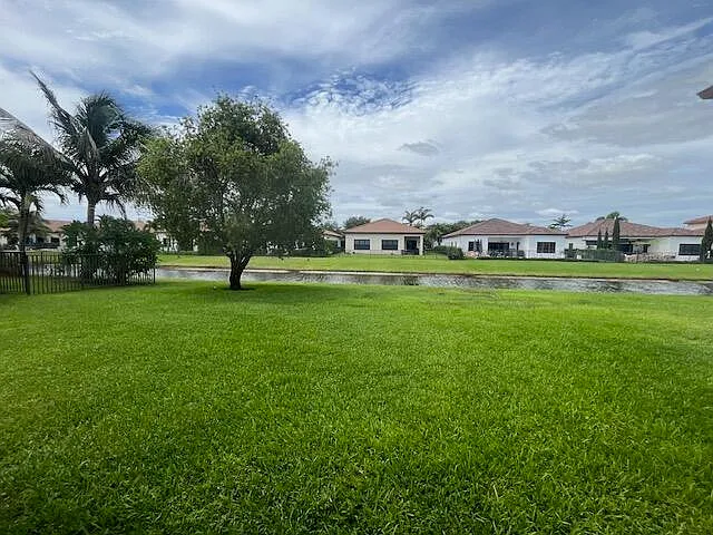 6326 Grebe Ct — Photo 24