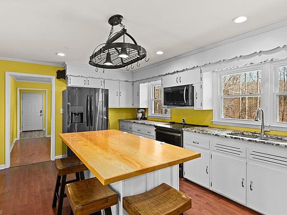 5th image of 2035 Buffalo Rd