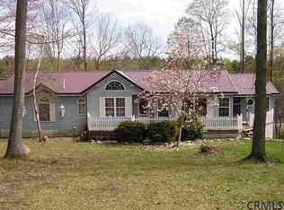 218 Mapleridge Rd, Gloversville, NY 12078