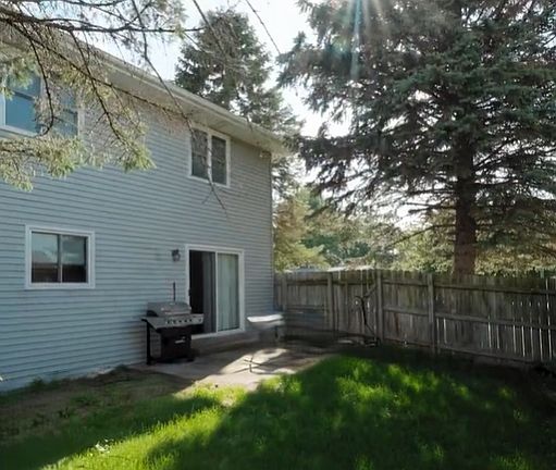 3rd image of 716 Fox Ln #A