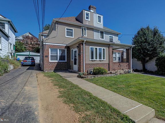 2nd image of 713 Blythe Ave